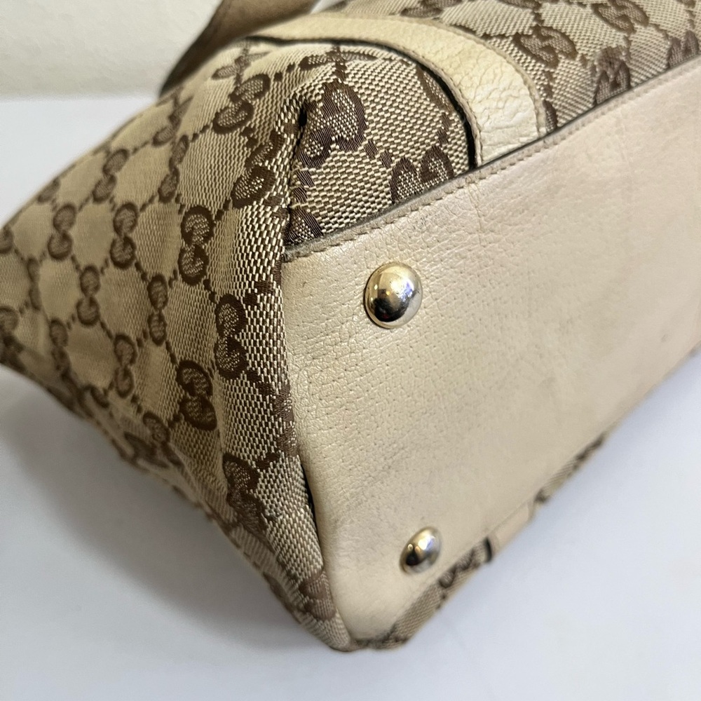 Gucci Beige GG Canvas Tote with Tan Trim and Gold Hardware - Picture 7 of 14